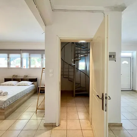 Apartment Olive Nest Nea Moudania