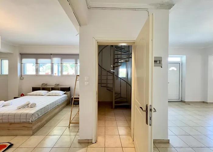 Apartment Olive Nest Nea Moudania